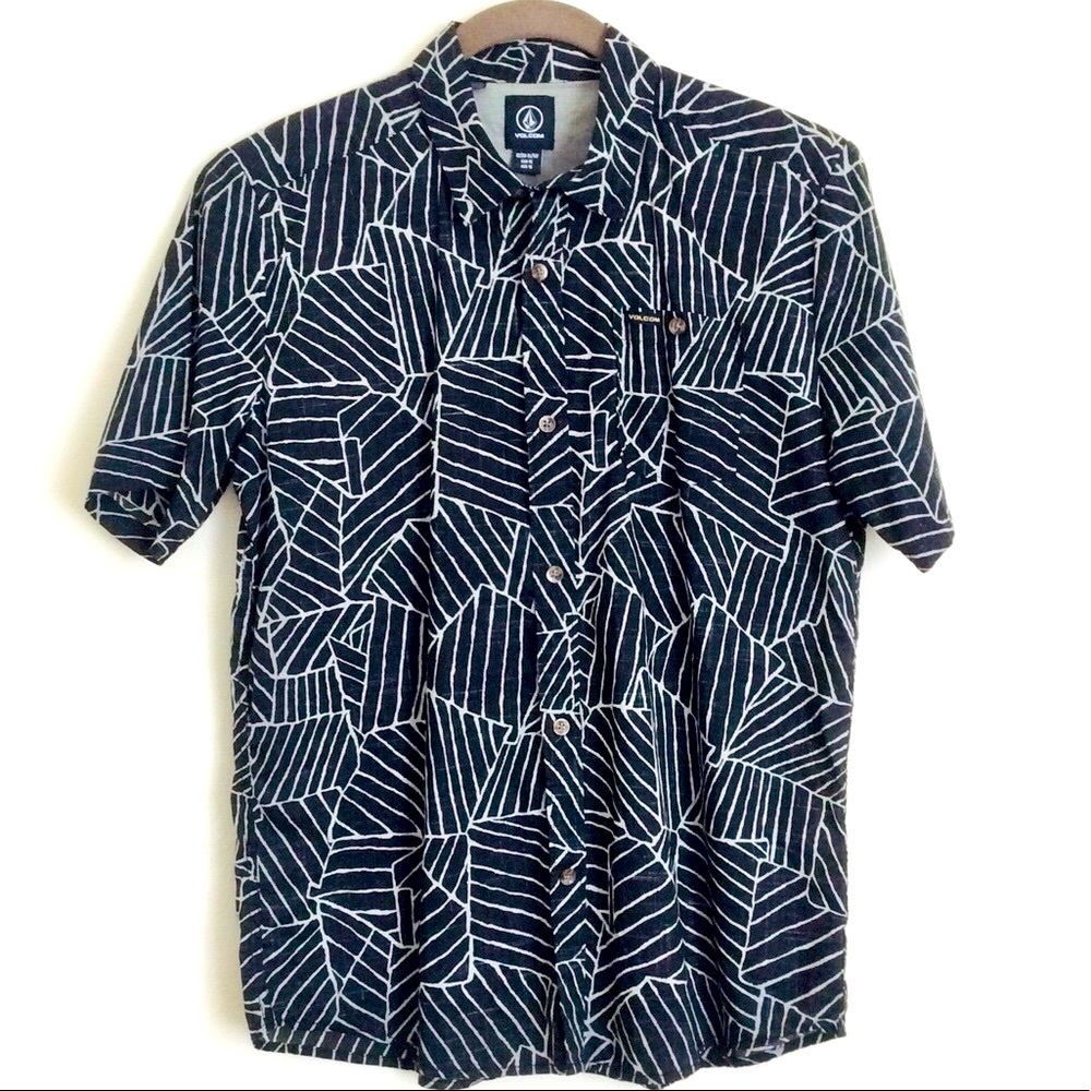 Volcom Black/White Design Youth Unisex Size 14